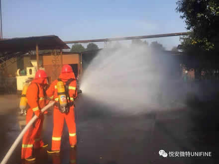 z6com尊龙凯-(中国)公司官方网站公司微型消防站，为公司财产和员工生命安全保驾护航